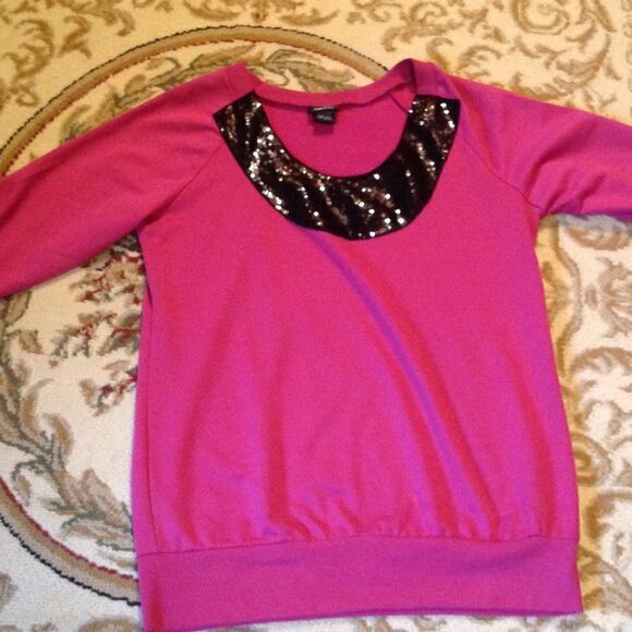 Ladies fancy 3/4 sleeved lightweight top in medium - Picture 1 of 8